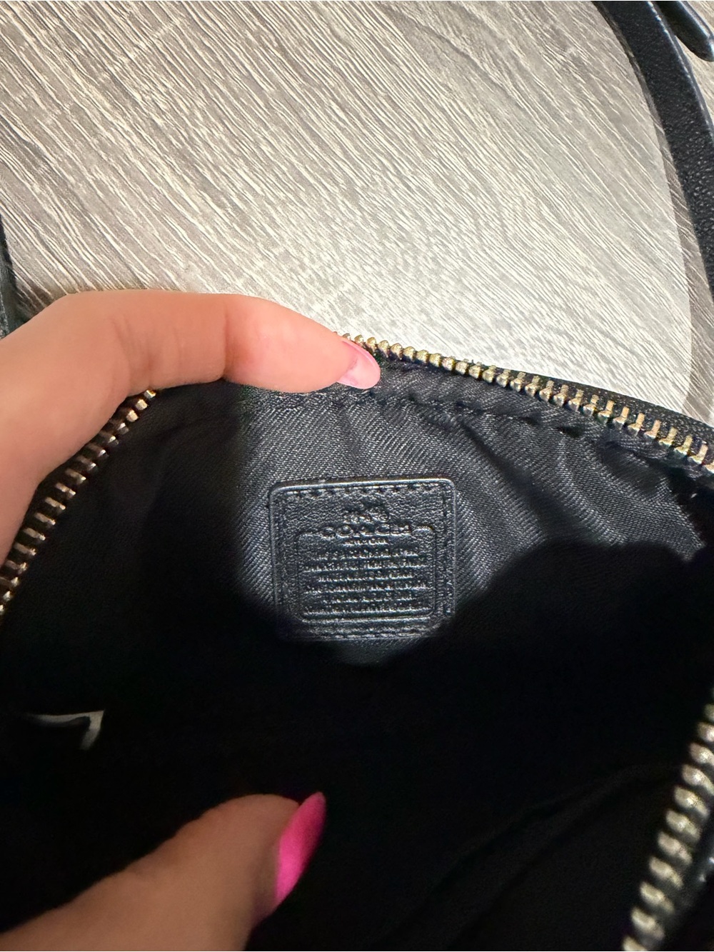 Coach Hawk Feather Black Multi double zip phone crossbody - Picture 6 of 9